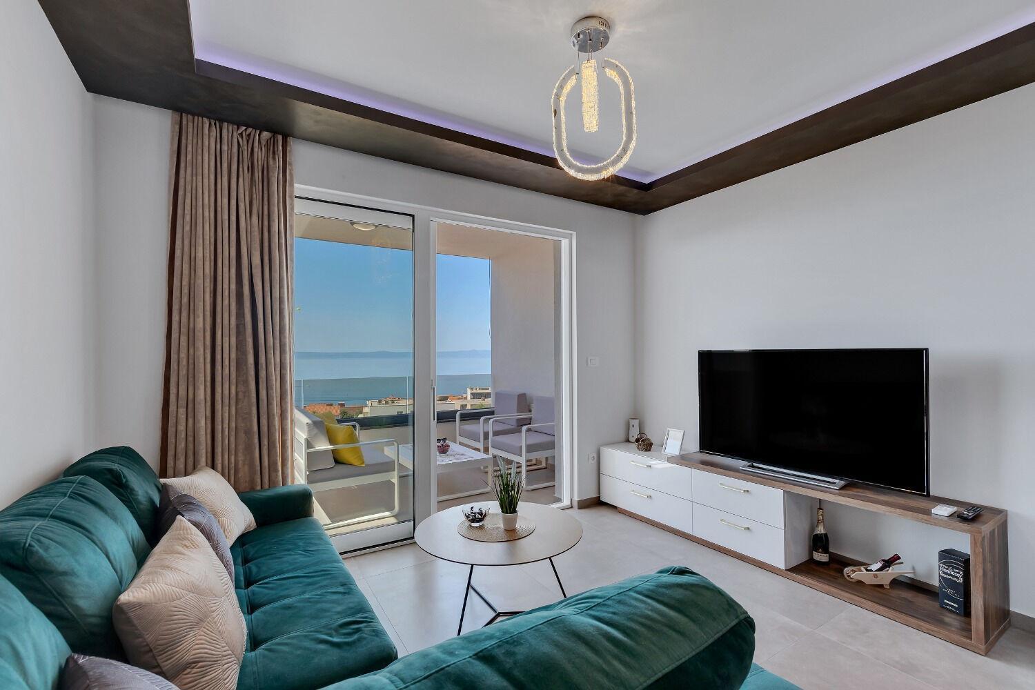 Ivana - Luxurious * Makarska